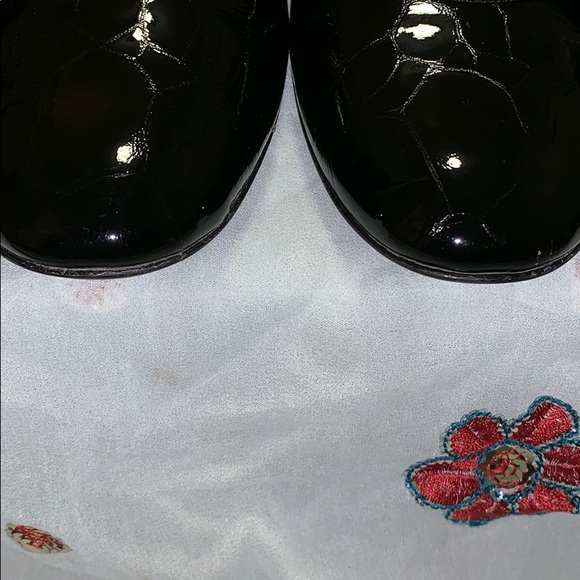 Stuart Weizman patent leather wedge pumps - Picture 2 of 8